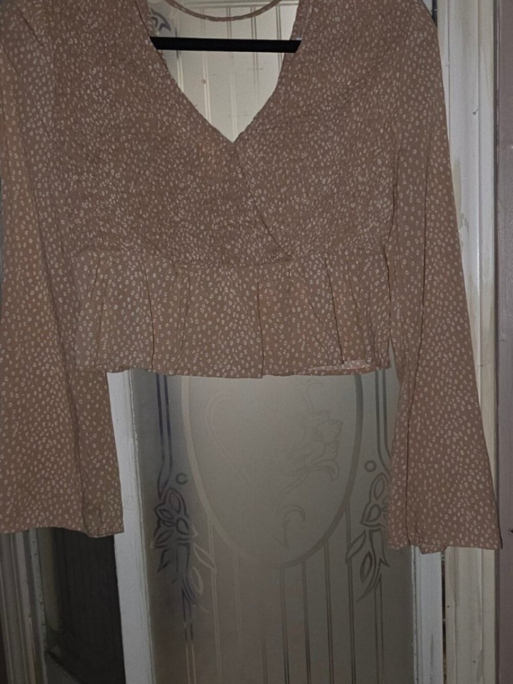 No Boundaries Romantics Tan Floral Wrap Peplum Top XL